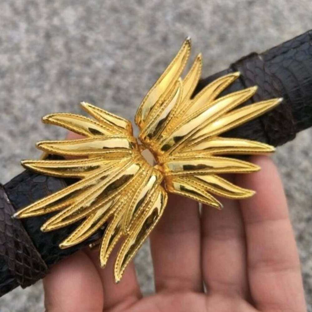 Vintage Women’s Gold Tone Leaves Buckle with Genuine Dark Brown Snake Skin Belt - Picture 16 of 16